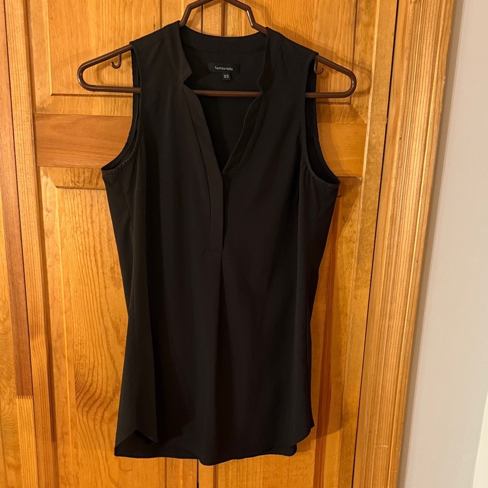 Elegant Black Sleeveless Blouse